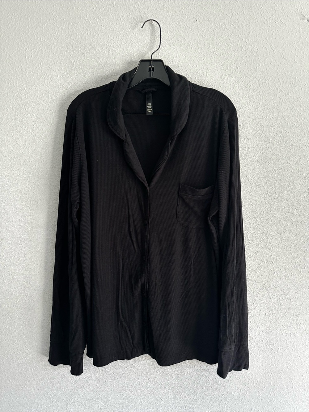 SKIMS Women’s Black Pajama Set - Large